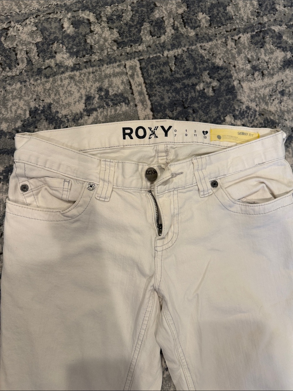 White Roxy jeans - Picture 4 of 4